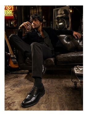 Via Spiga ✦ High Shine Italian Leather Lace Up Oxford Dress Shoes ✦ Black ✦ 9D